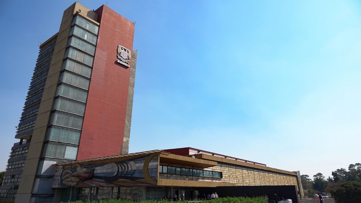UNAM Suspende Inscripciones por Irregularidades en Exámenes de Licenciatura