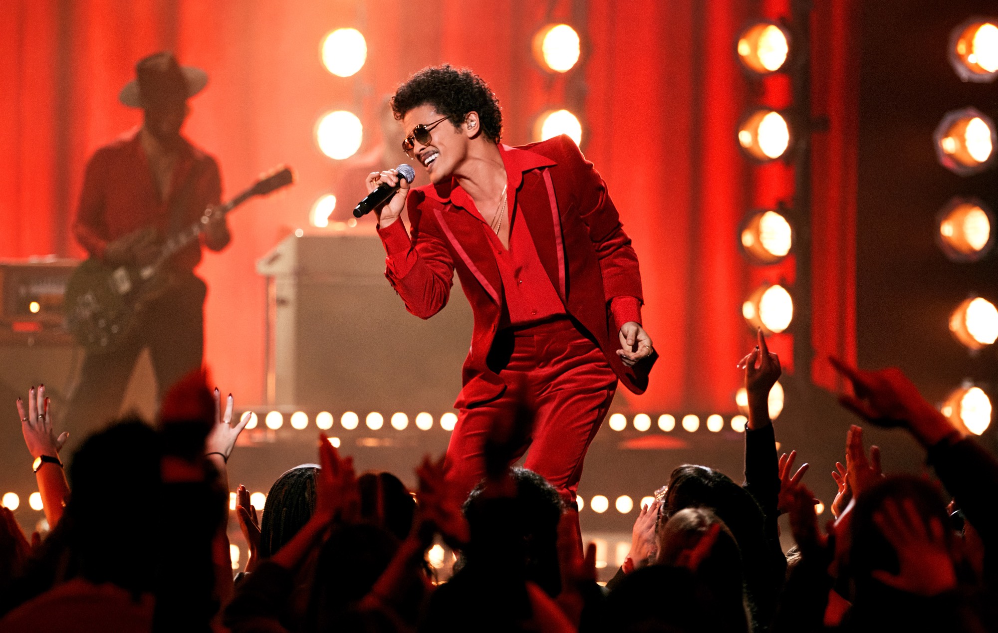 Bruno Mars incorpora personaje de Harry Potter en su concierto en Londres