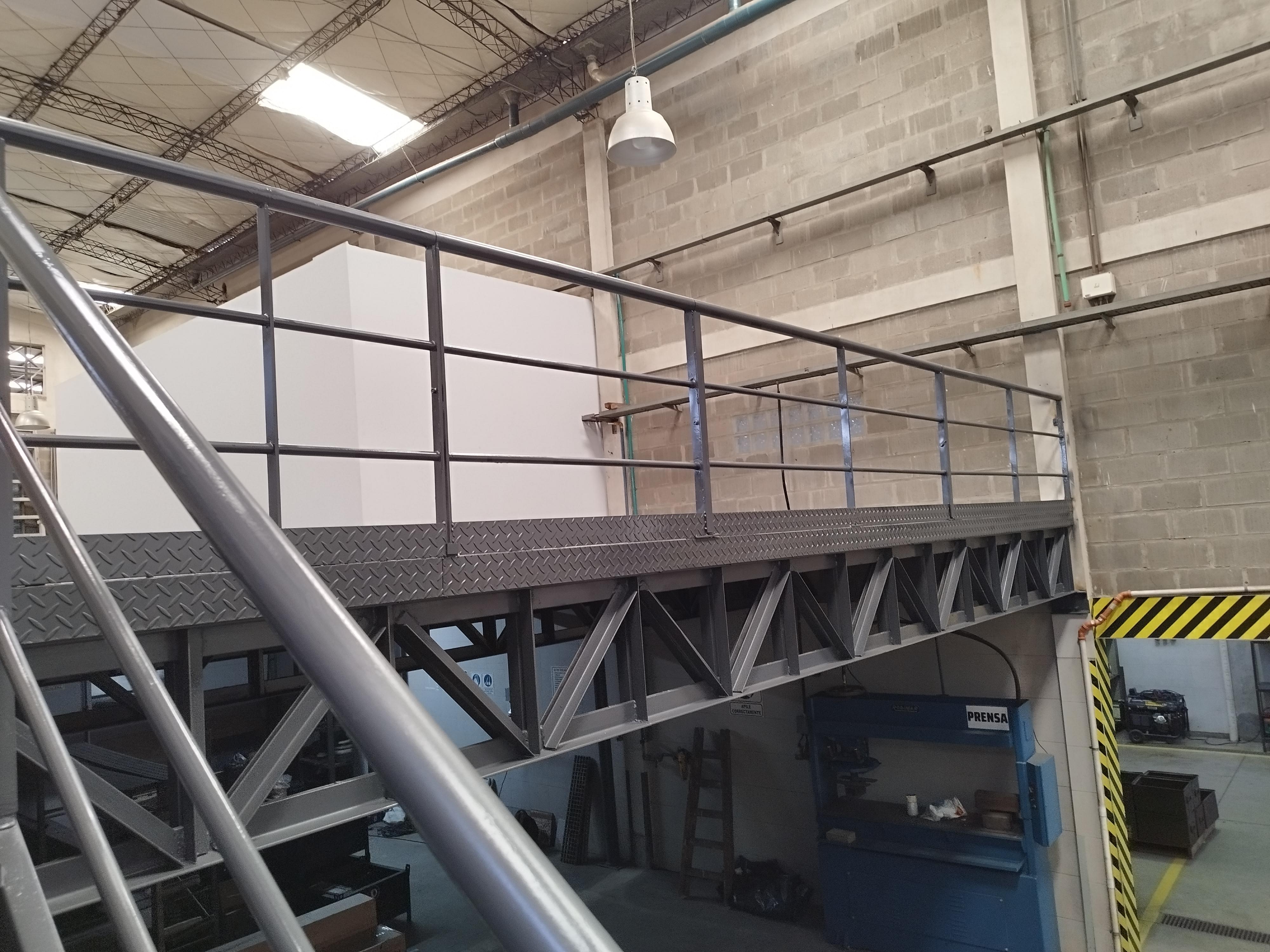 Desarrollo de estructuras metálicas industriales