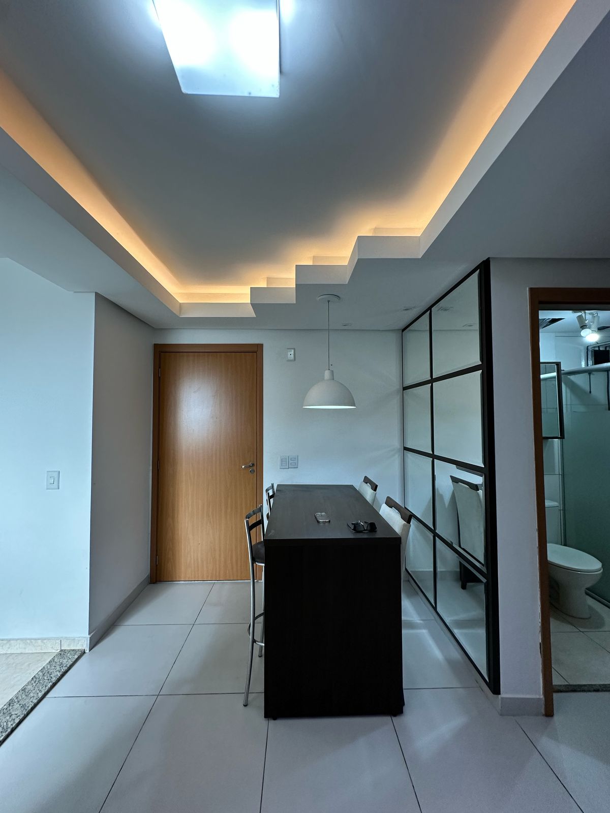 Apartamento Semi-mobiliado