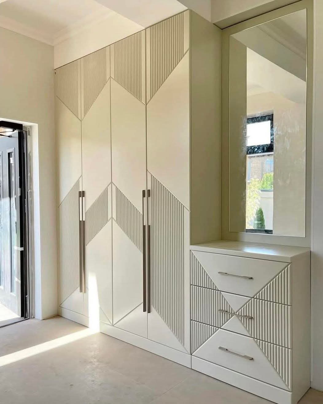 Custom Wardrobes