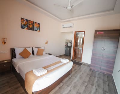 Leafyinn Palmside Retreat