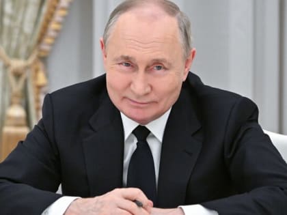 Путин назвал экономику главной в программе развития России