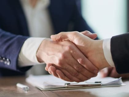 Путин разрешил сделки с контролируемыми иностранцами акциями АО 