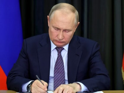 Путин подписал указ о помиловании 52 осужденных женщин