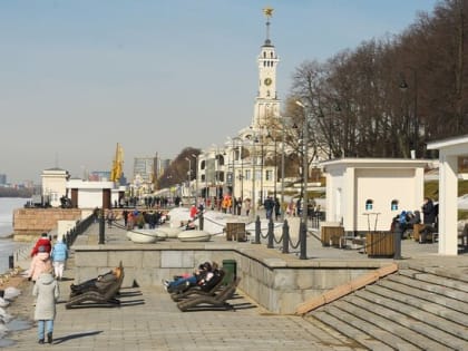 Москвичам пообещали солнечную погоду без осадков 3 марта