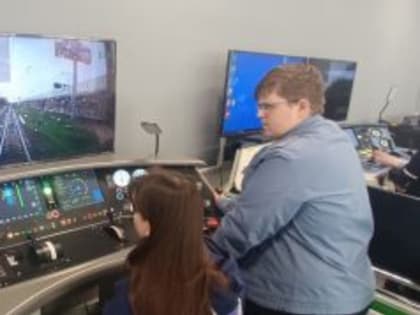 Профессиональные пробы провели в КМТ для школьников