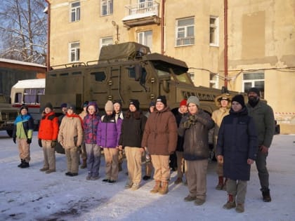 В рамках акции Дни Росгвардии спецназовцы провели лекцию по антитеррору для московских юнармейцев