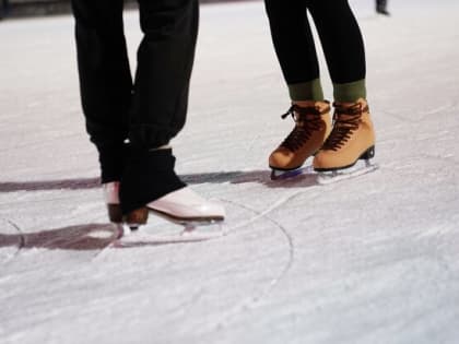 Бесплатные мастер-классы по фигурному катанию проведут на катке возле 
