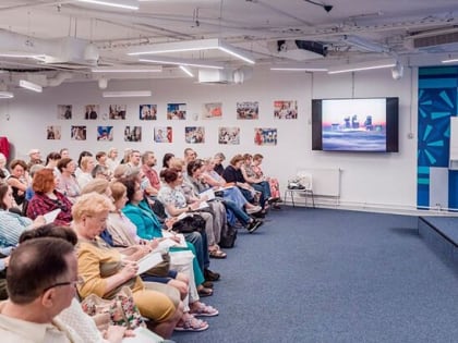 Москвичи старшего возраста смогут бесплатно освоить новую профессию в центре 