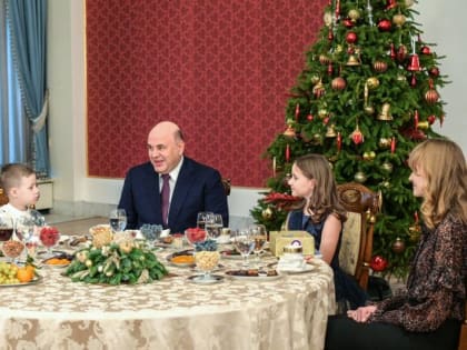 Мишустин исполнил мечты двух детей, участвовавших в акции 