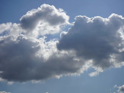 Небольшой дождь и облачная погода с прояснениями ожидается в субботу в Москве