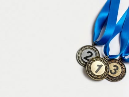 Гимнастка и фигуристка из школы №1103 завоевали медали в спортивных состязаниях