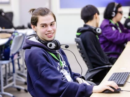 Фестиваль «Войти в Айти» об IT-технологиях проведут для столичных школьников