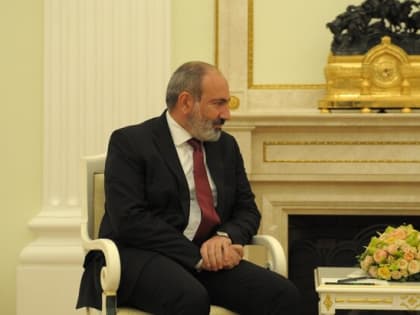 Пашинян поблагодарил Путина за поручение РЖД восстановить железную дорогу в Армении