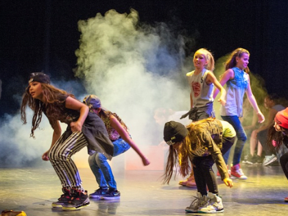 Традиционный танцевальный батл прошел в школе №1440