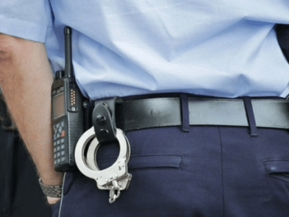 Задержаны подозреваемые в избиении и ограблении подростка в торговом центре в Кунцеве