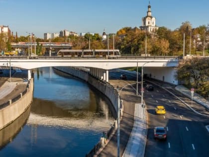 Костомаровский мост отремонтировали в центре Москвы