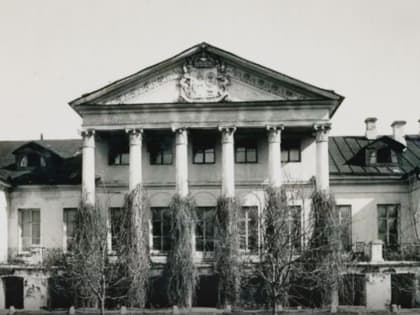 Собянин принял решение о реставрации главного дома усадьбы Соллогуба