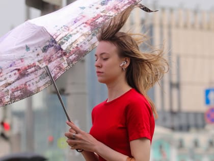 Облачную погоду с прояснениями и грозы спрогнозировали в столице 12 июня