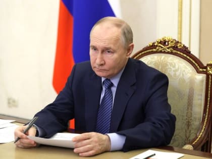 Путин утвердил порядок выезда из РФ допущенных к гостайне россиян