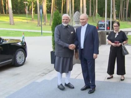 Путин и Моди встретились за чаепитием в резиденции в Ново-Огареве