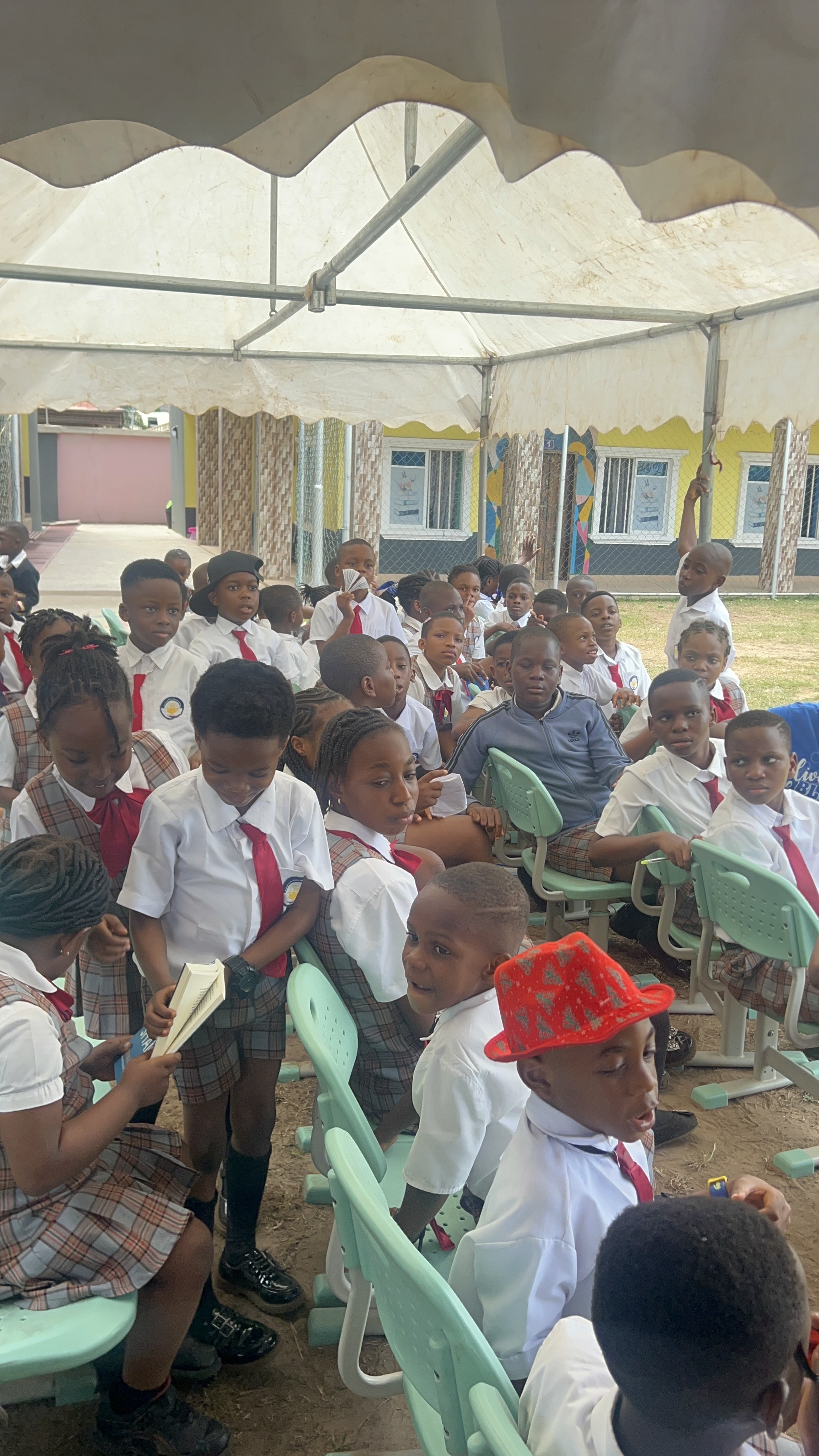 Obinna talks to school pupils — 4