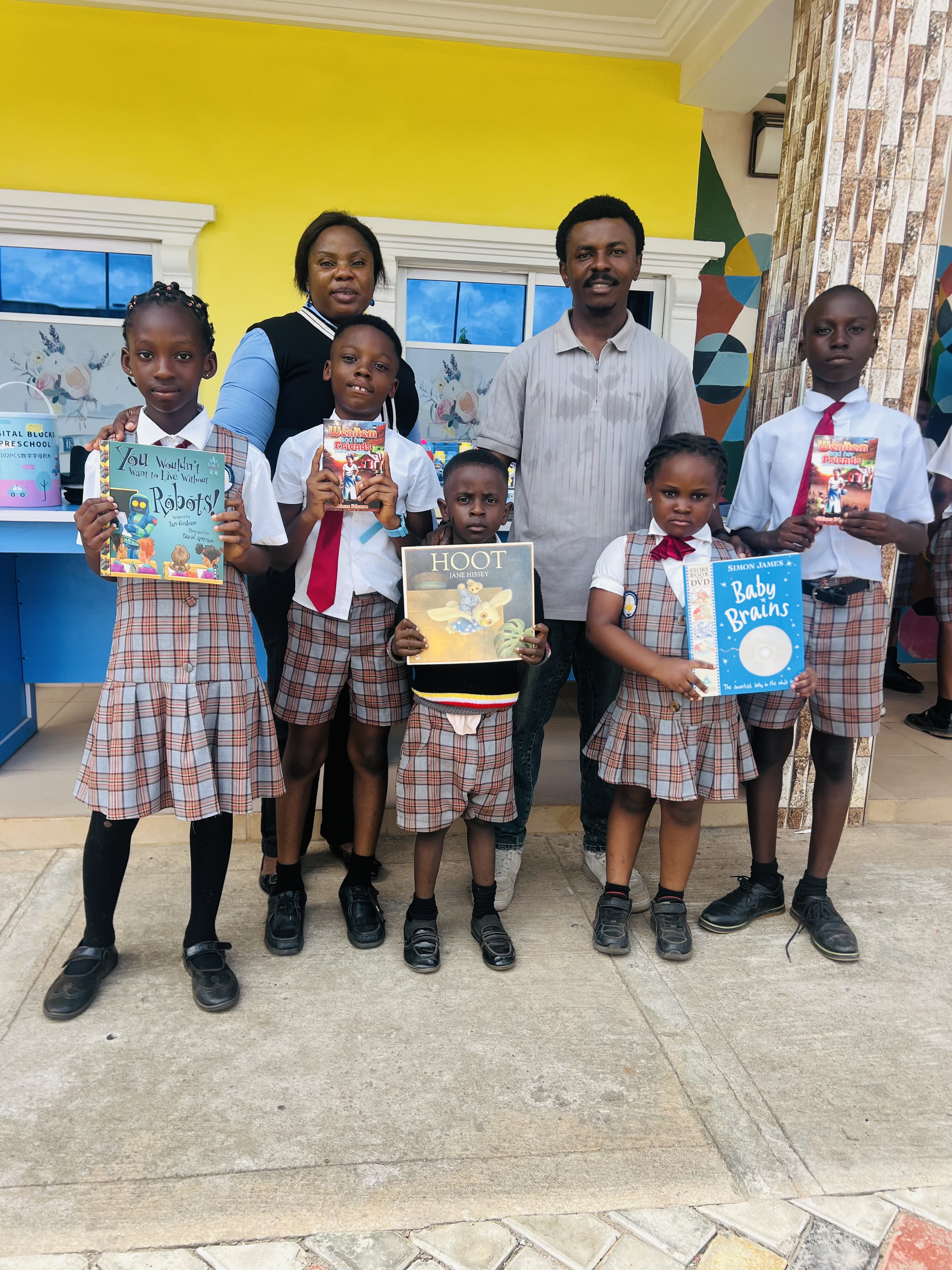 Obinna talks to school pupils — 7