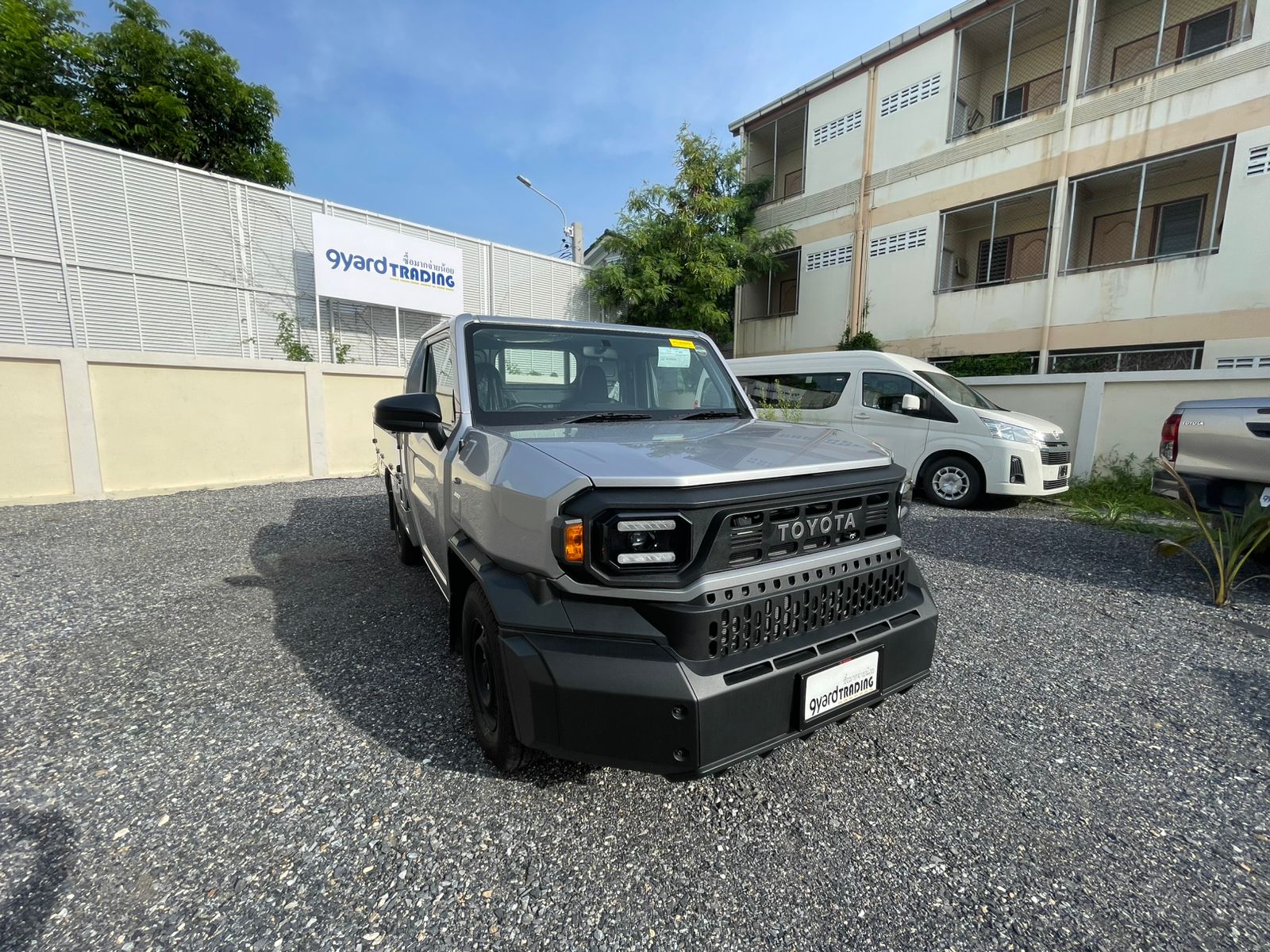 2026 TOYOTA CHAMP SINGLE CAB 2.4 2WD AT SILVER