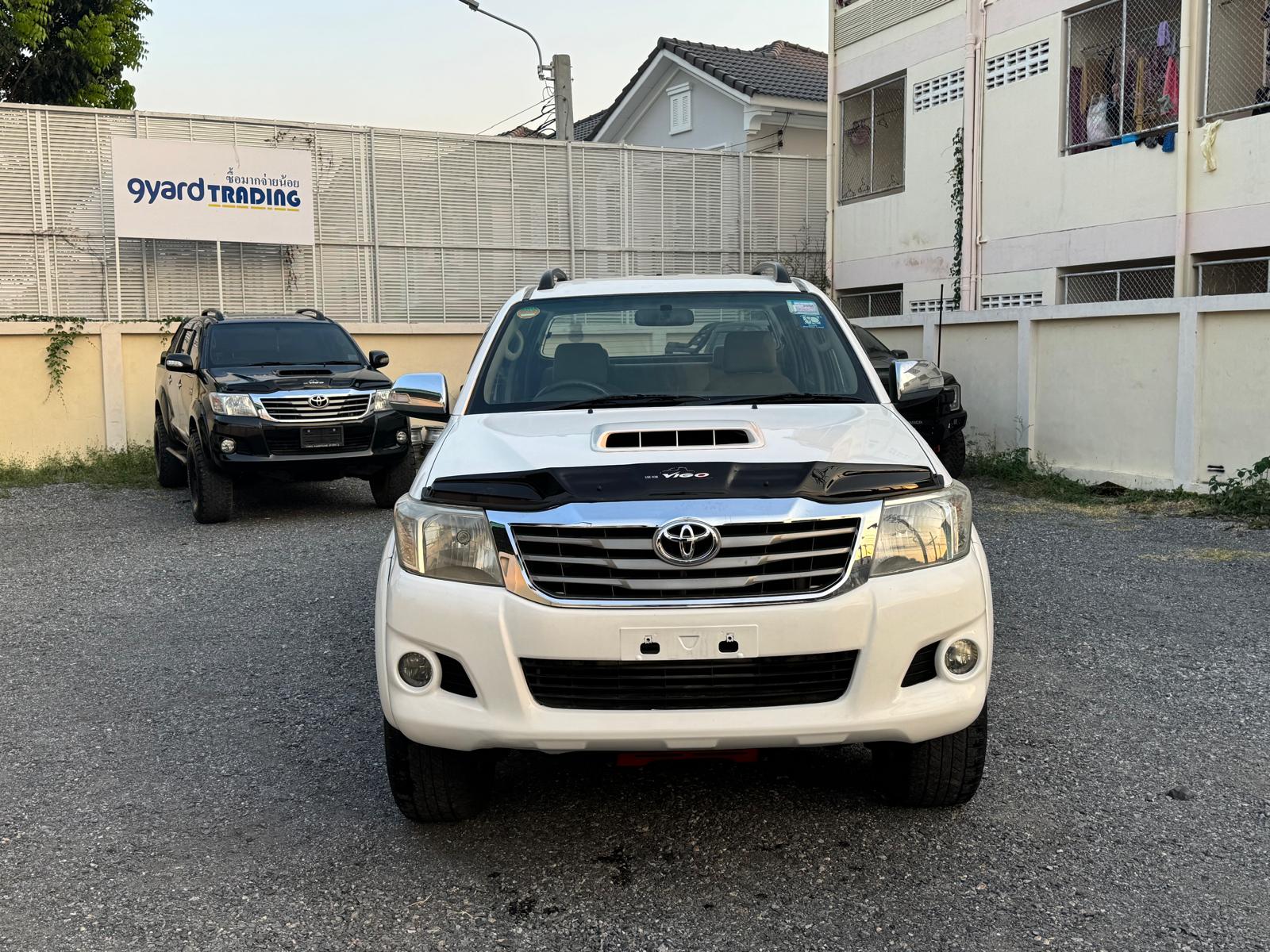 2011 TOYOTA HILUX VIGO DOUBLE CAB 3.0 4WD AT WHITE