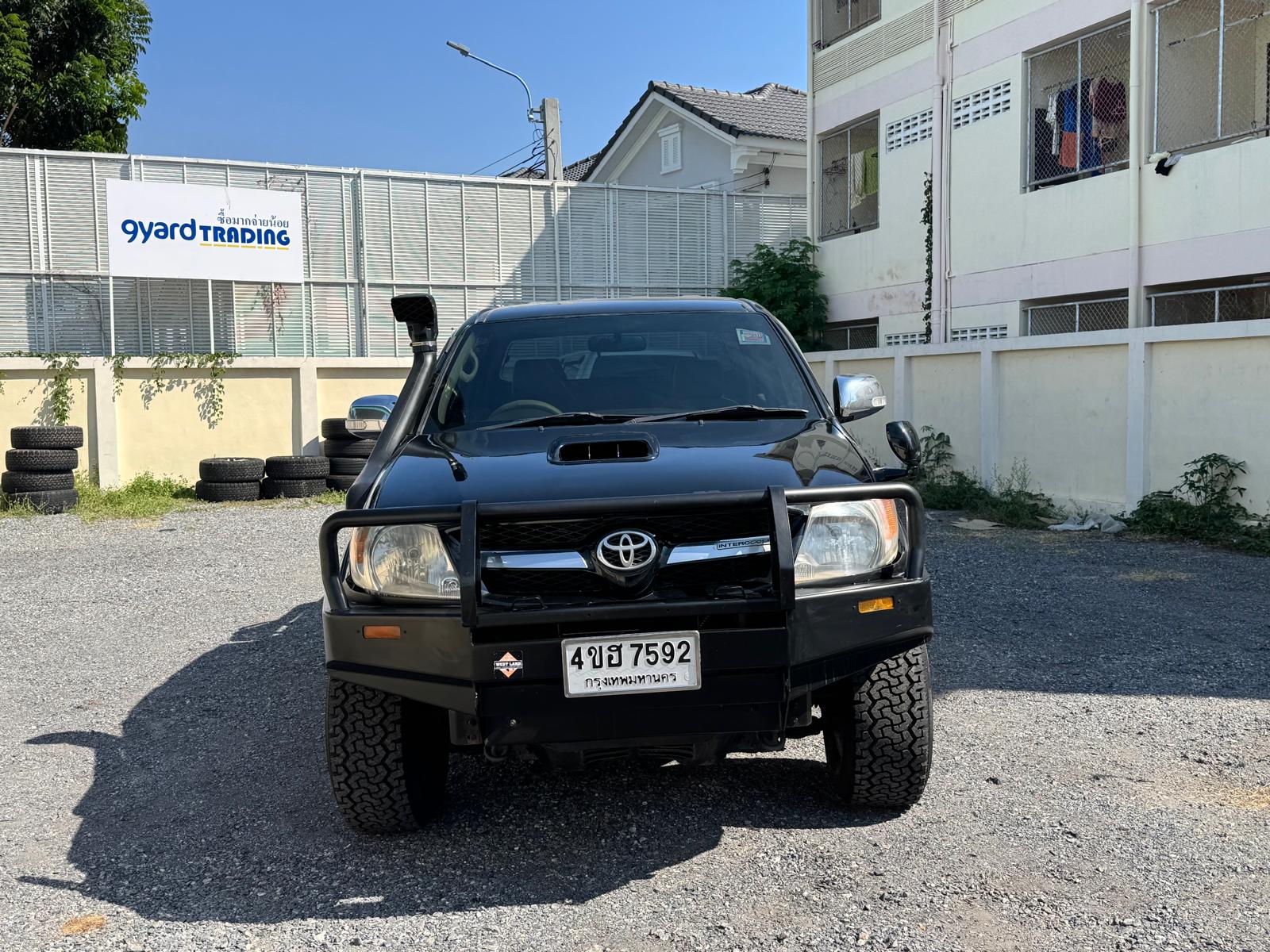 2005 TOYOTA HILUX VIGO DOUBLE CAB 3.0 4WD AT BLACK