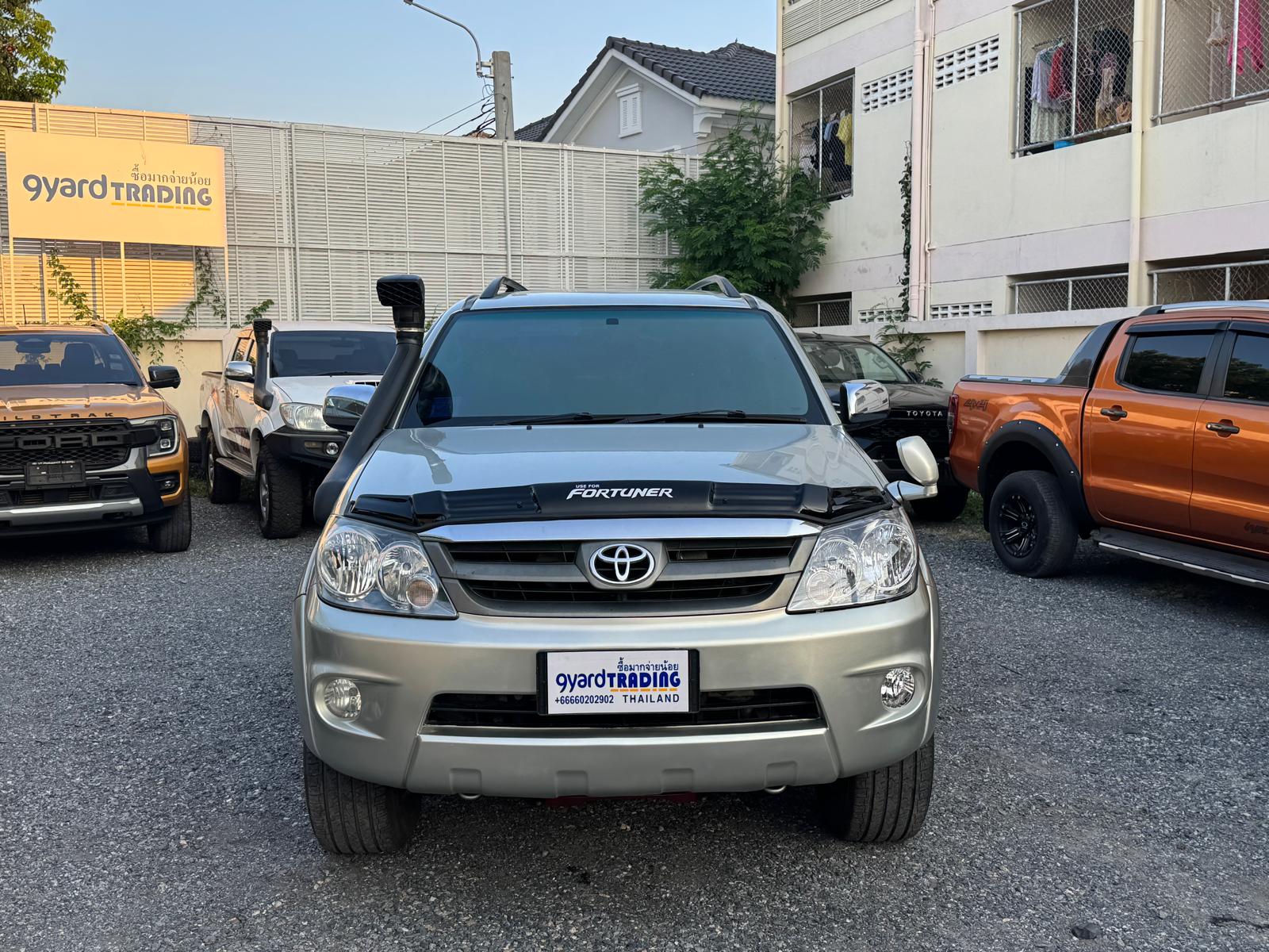 2005 TOYOTA FORTUNER SUV 2.7 4WD AT SILVER