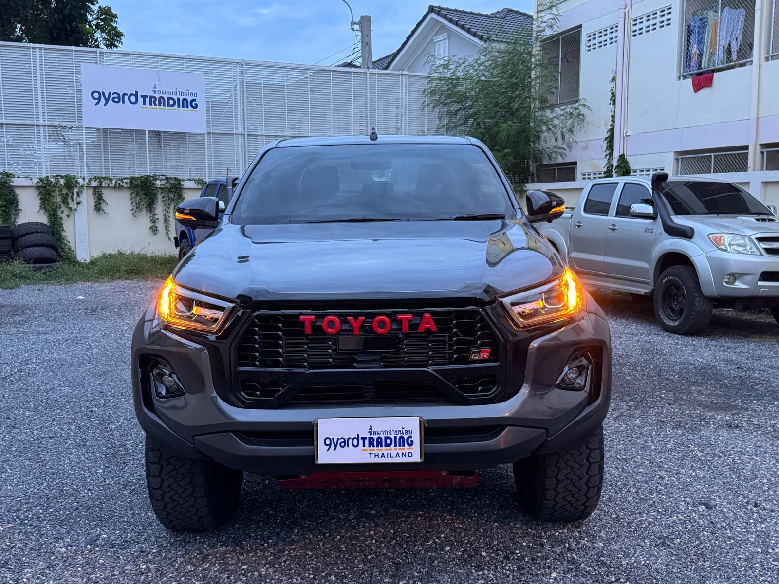 2021 TOYOTA HILUX REVO DOUBLE CAB 2.4 4WD AT GREY