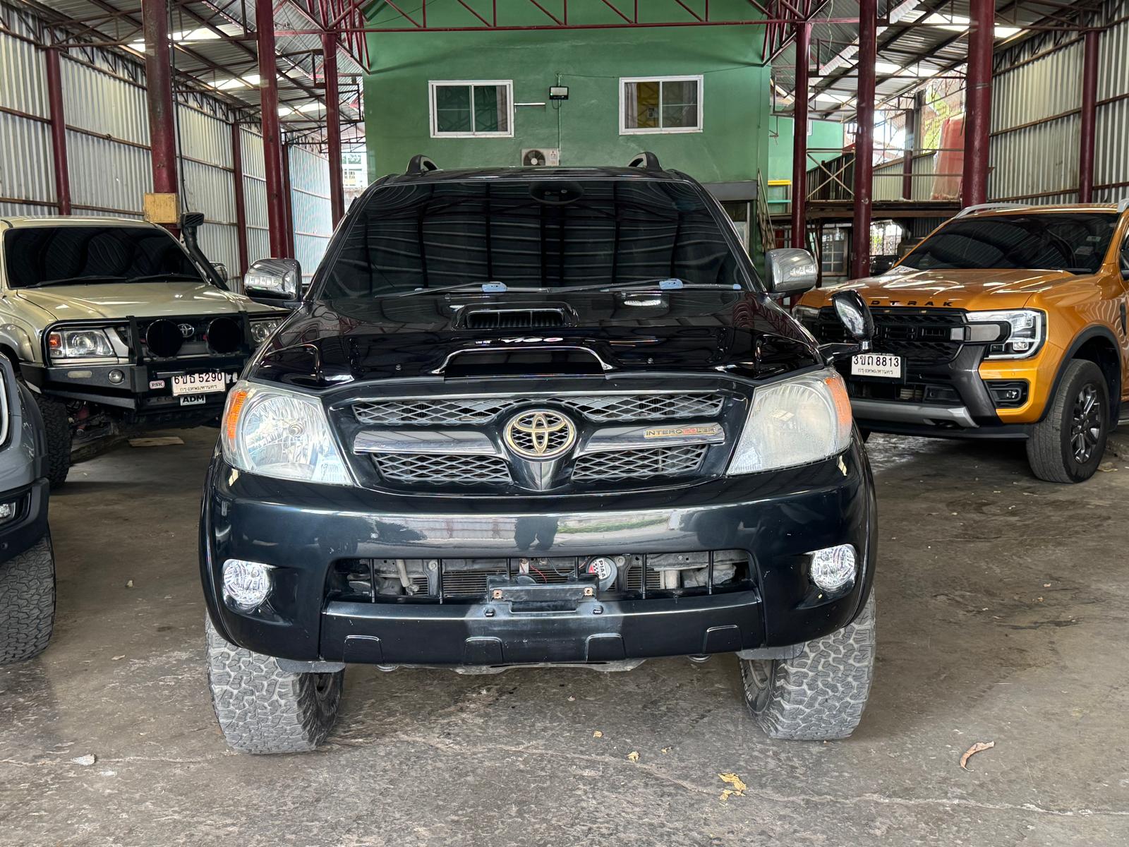2007 TOYOTA HILUX VIGO DOUBLE CAB 3.0 4WD AT BLACK