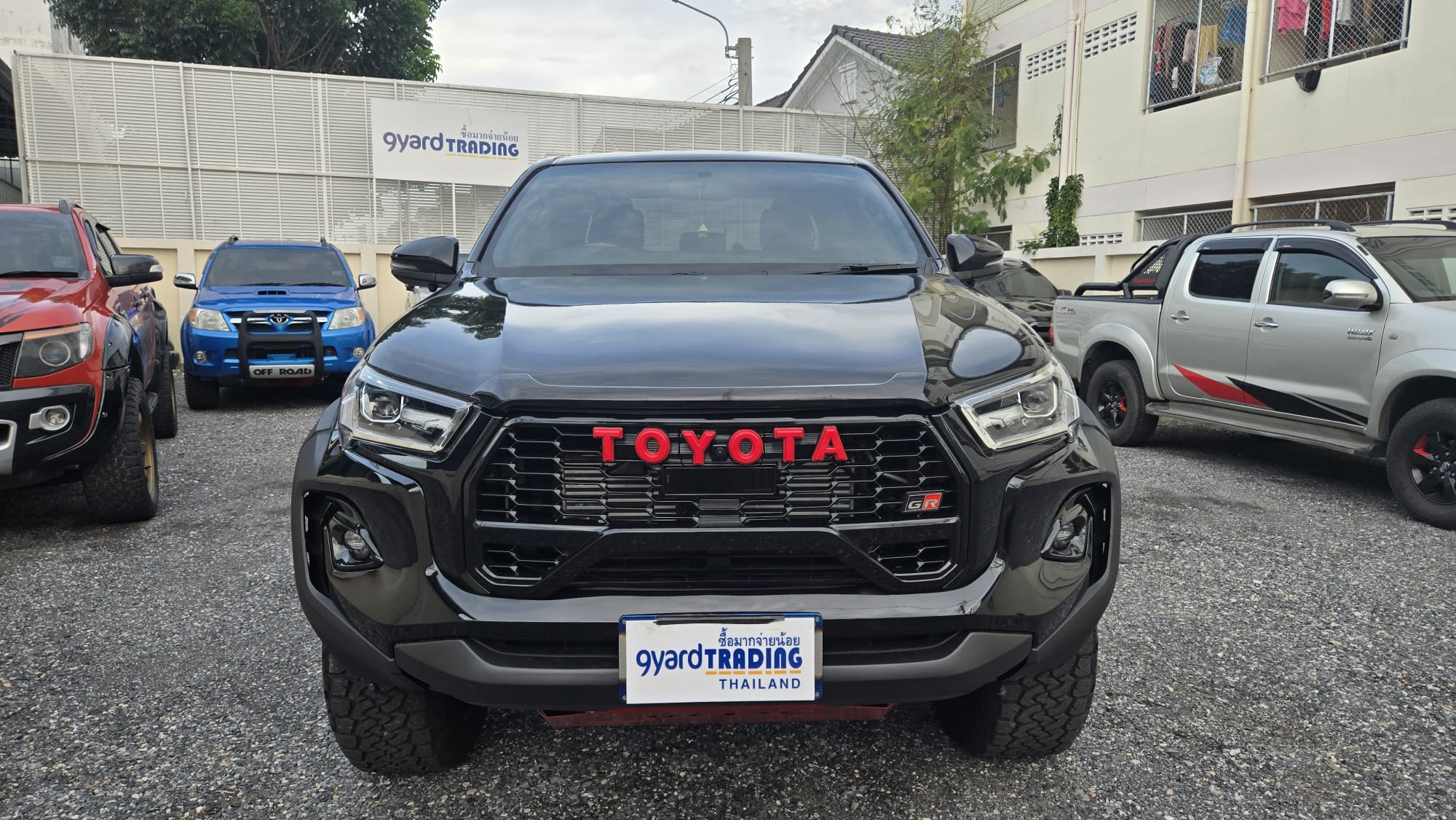 2022 TOYOTA HILUX GR-S SPORTS DOUBLE CAB 2.8 4WD AT BLACK