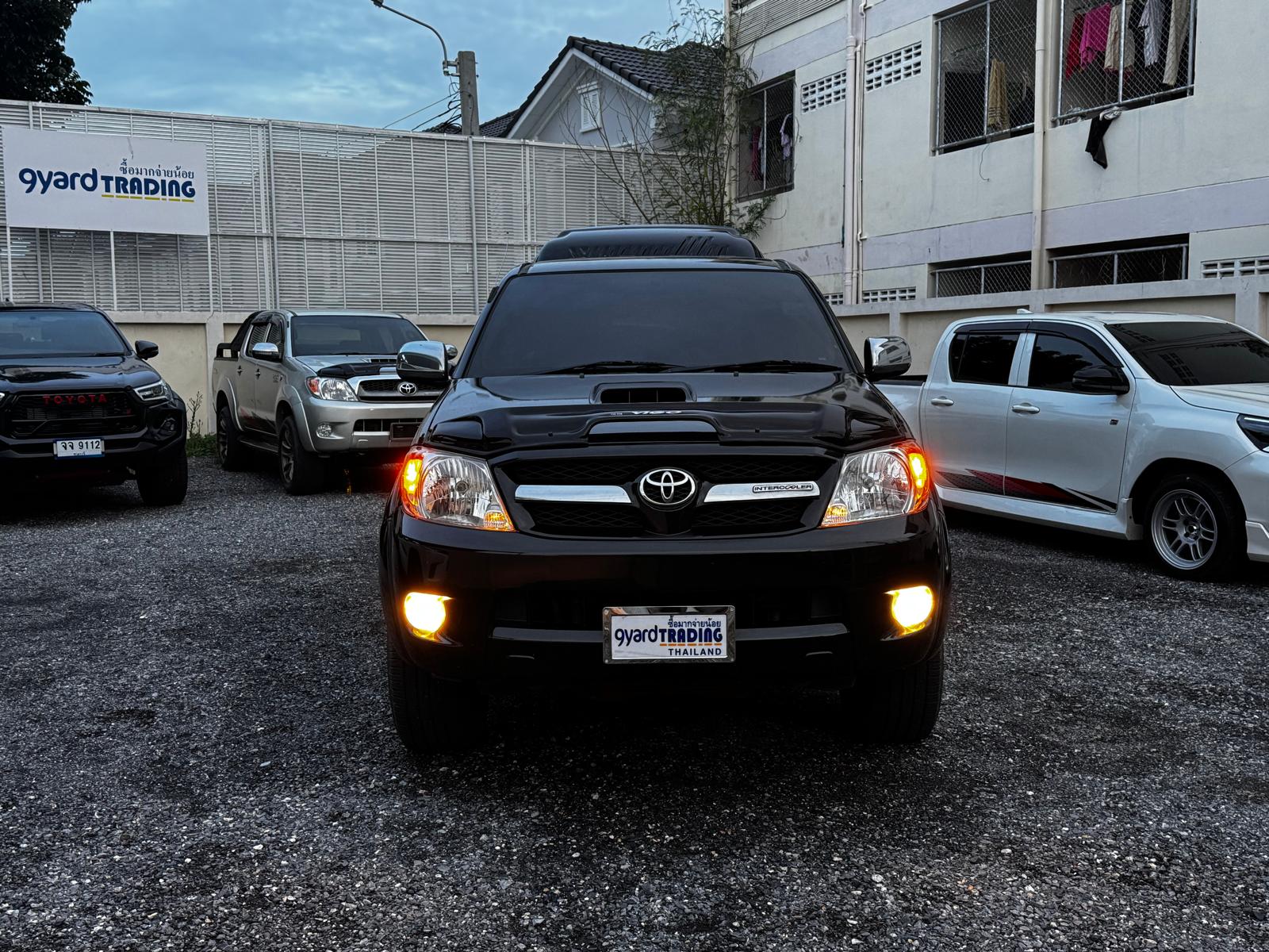 2005 TOYOTA HILUX VIGO DOUBLE CAB 3.0 4WD AT BLACK