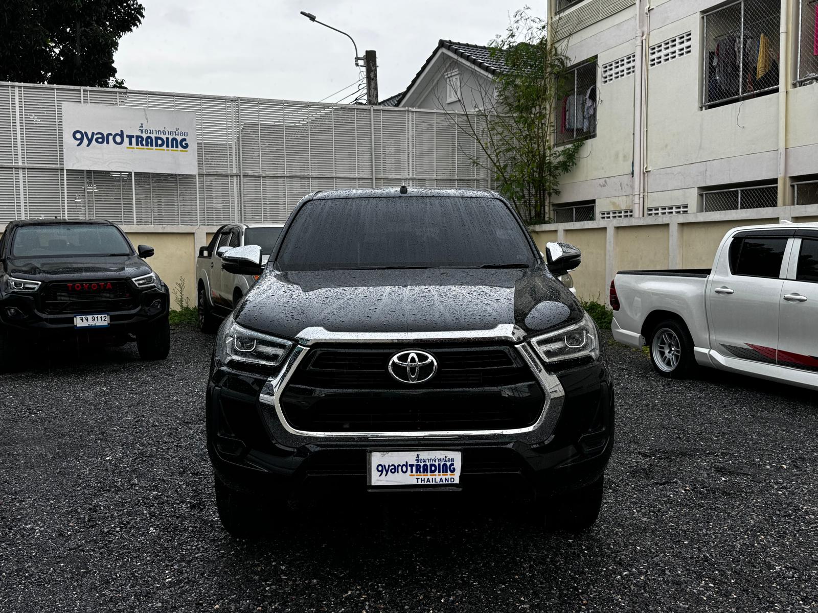 2022 TOYOTA HILUX REVO DOUBLE CAB 2.4 4WD AT BLACK