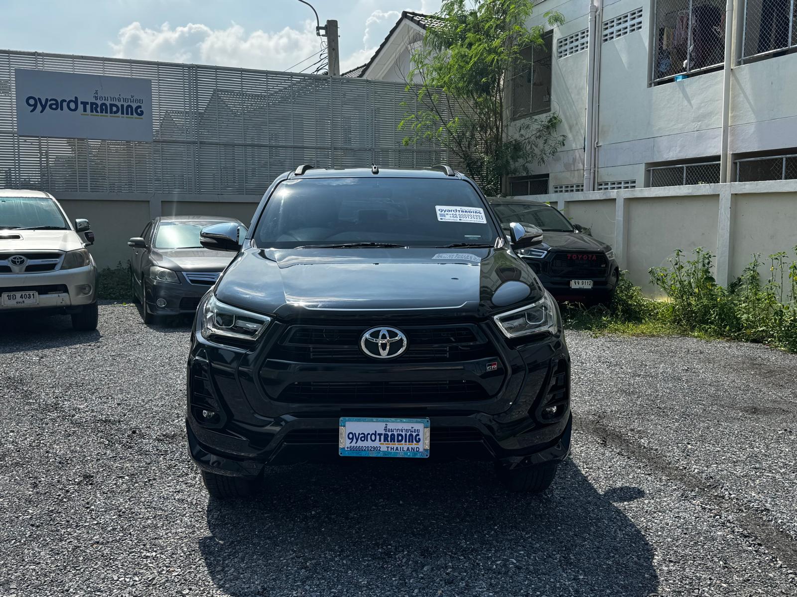 2020 TOYOTA HILUX REVO DOUBLE CAB 2.8 4WD AT BLACK