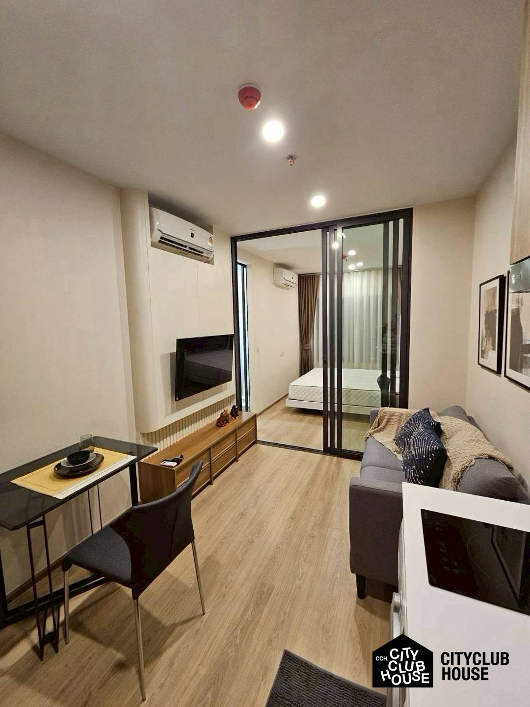 Life Rama 4 - Asoke - 1