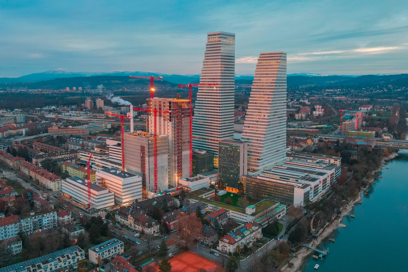 Bau von den Roche Bauten 4, 5, 6 & 7