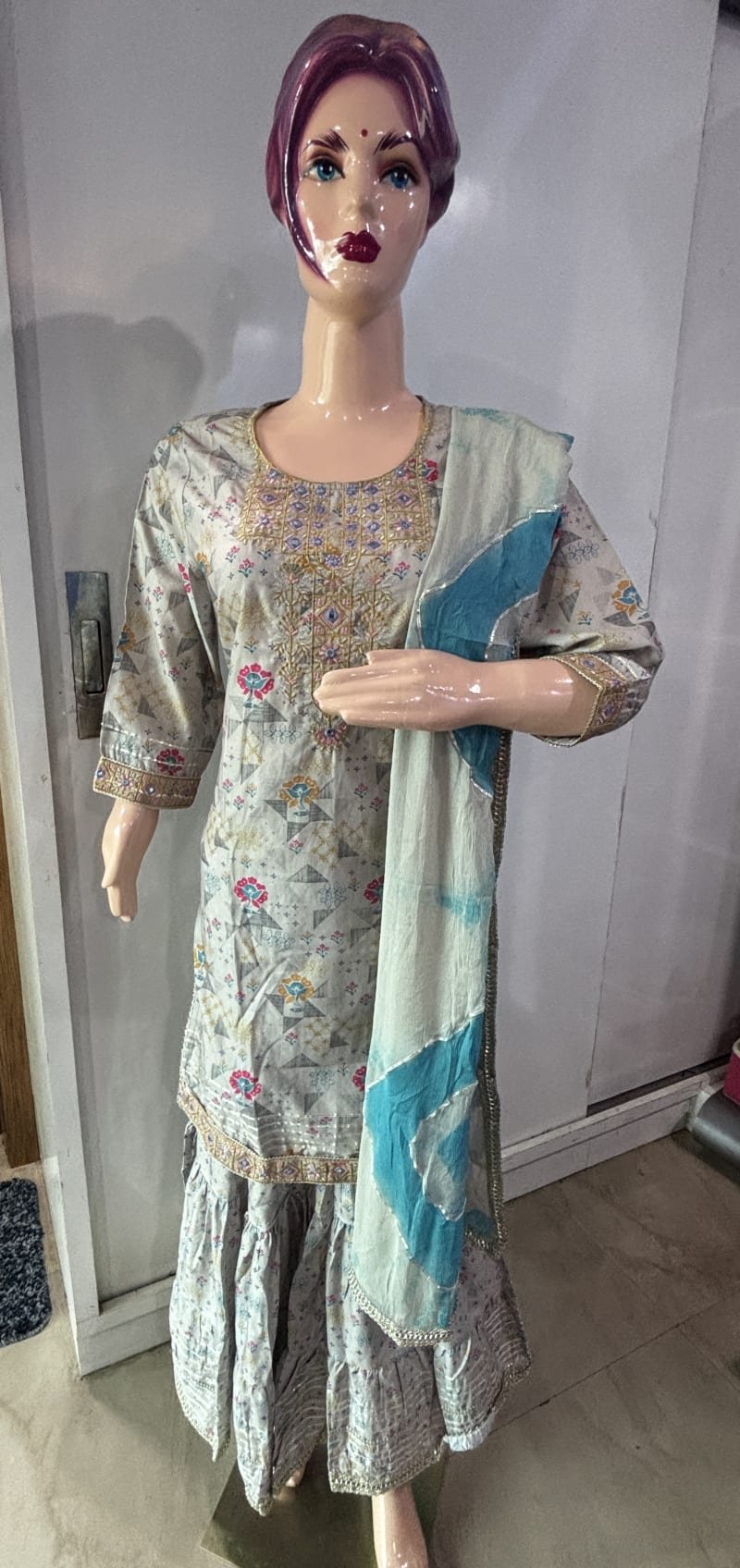 Premium Suit Collection 4709