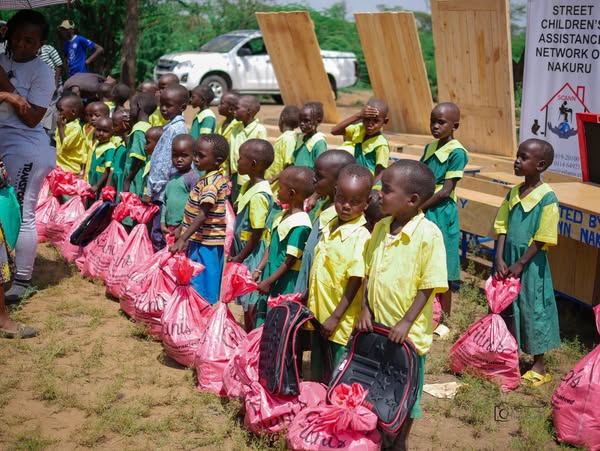 School supplies distribution