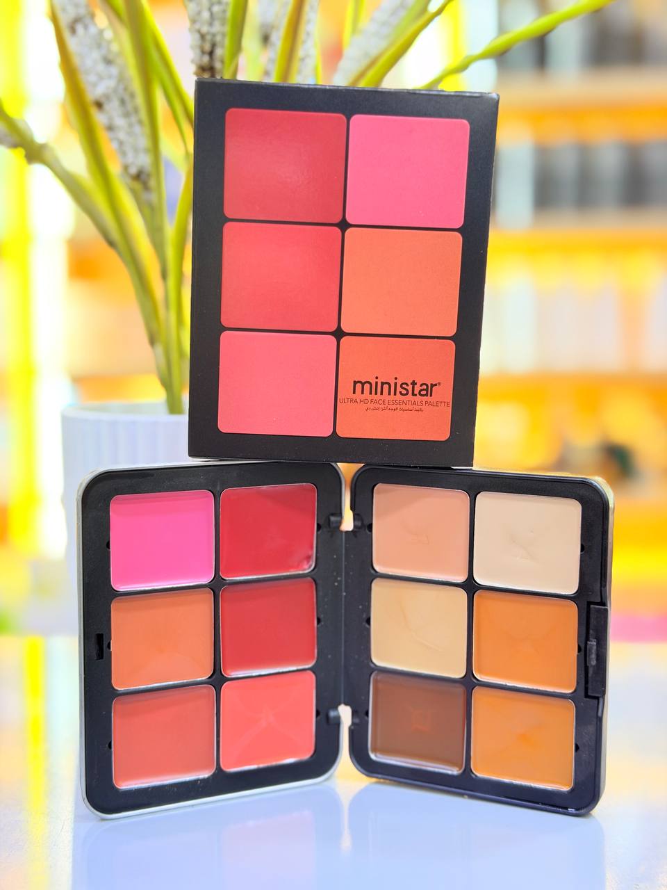 Ministar Ultra HD Face Essentials Palette