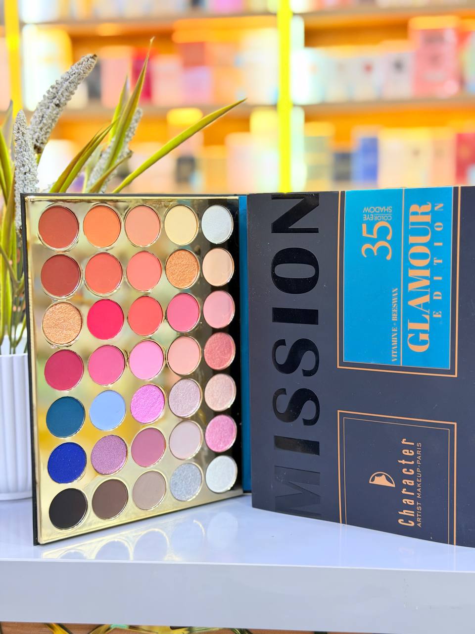 Character Mississippi Eyeshadow Palette – 35 Shades