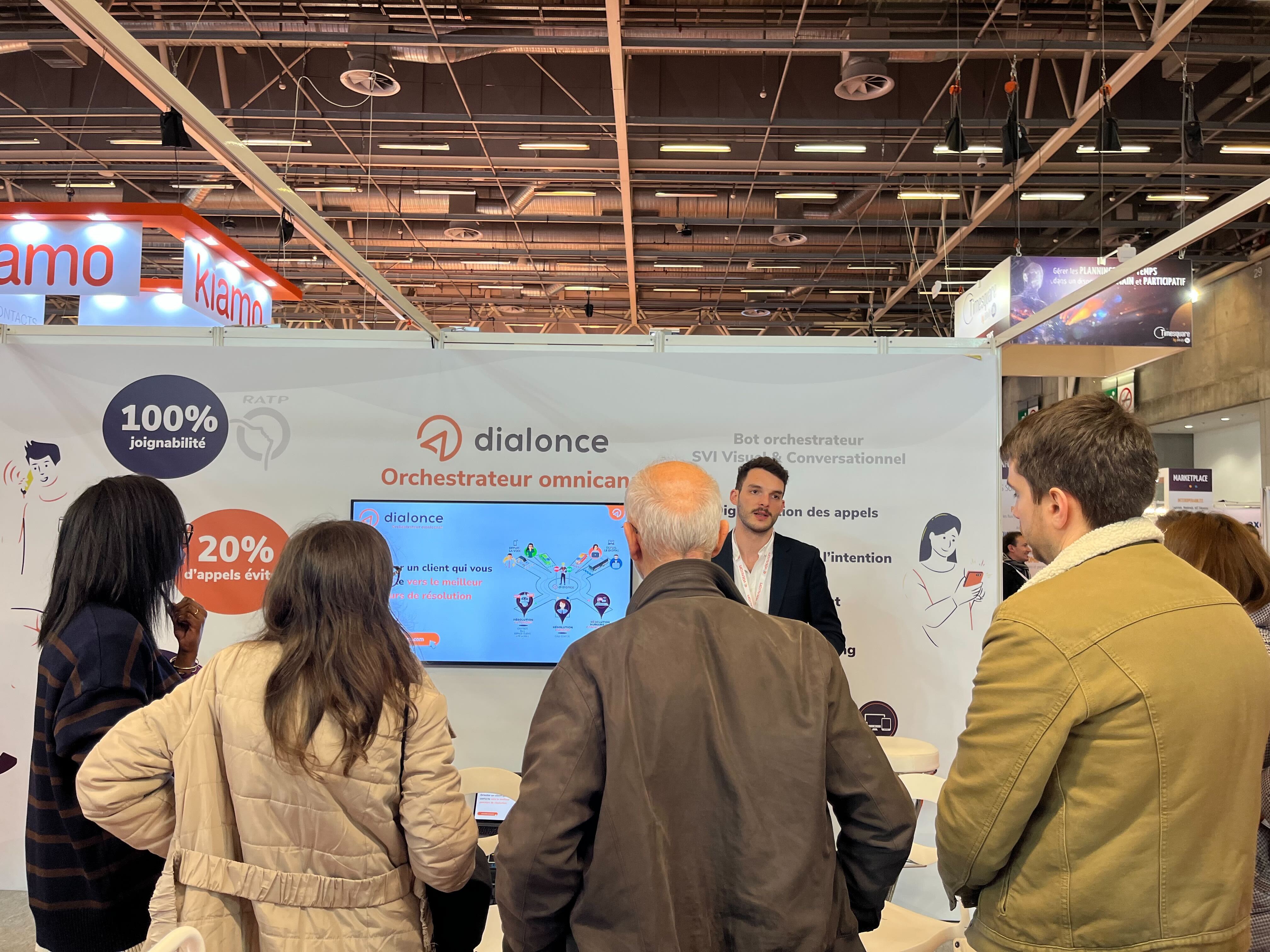 Nouveautés du parcours client IA de DialOnce présentées au All 4 Customers 2024