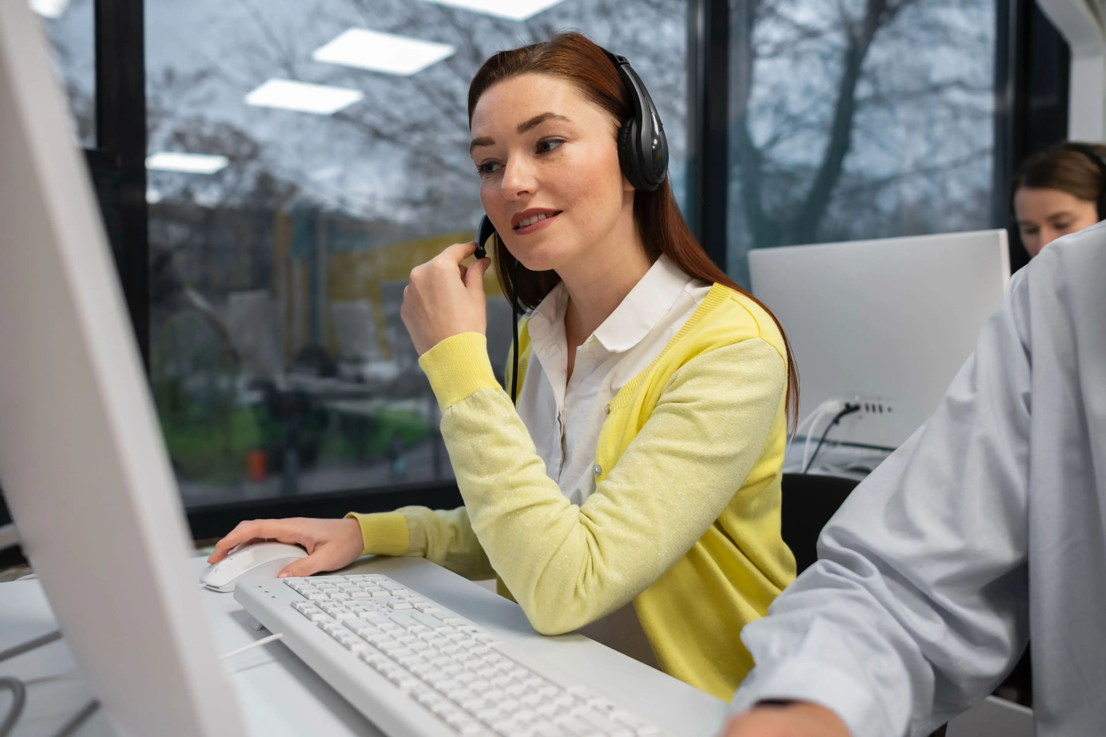 AI agent enhances customer experience in retail with instant answers and smarter, more personalized interactions.