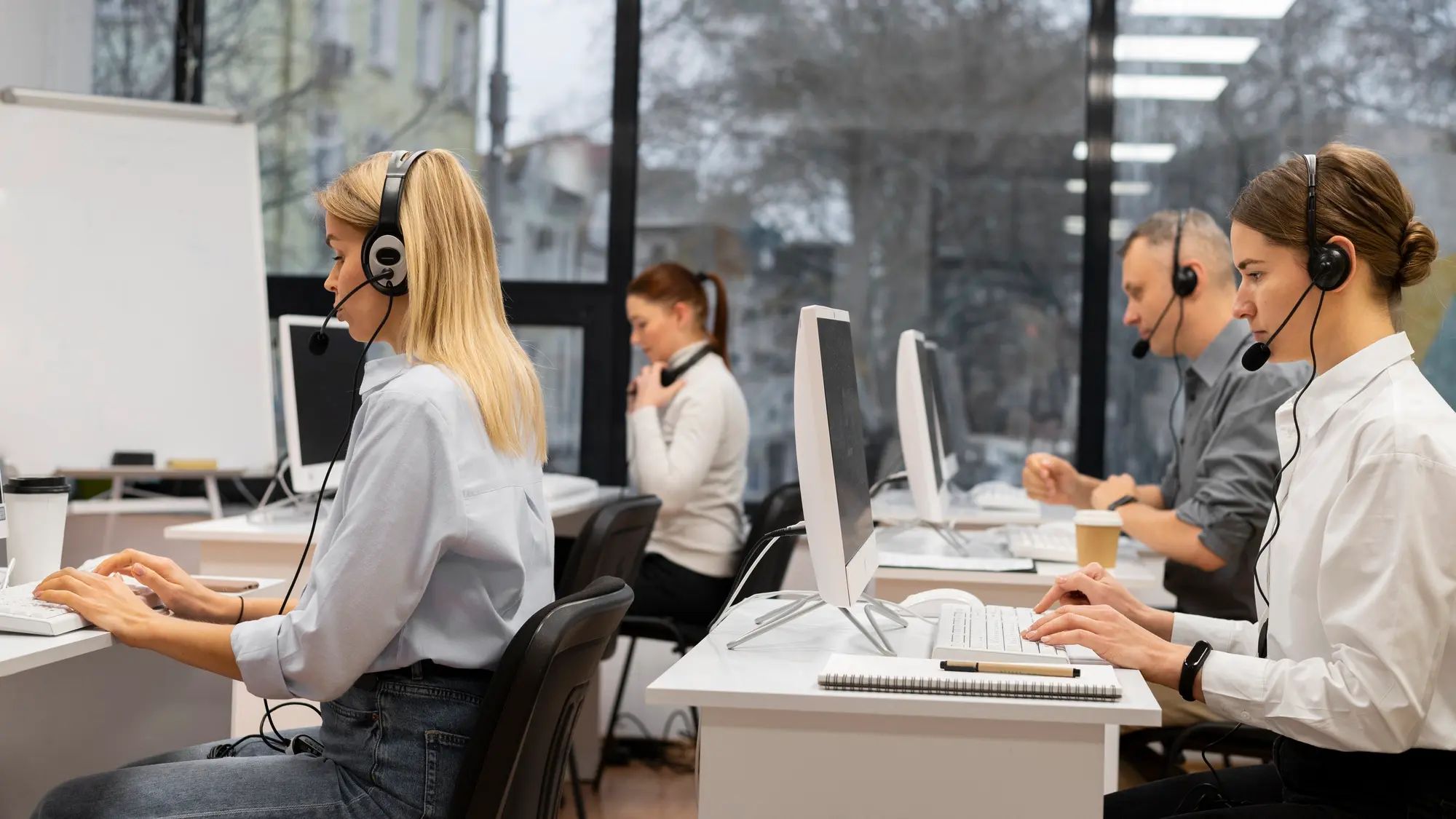 Intégration de l’IA dans un centre de contact pour améliorer l’efficacité et l’expérience client