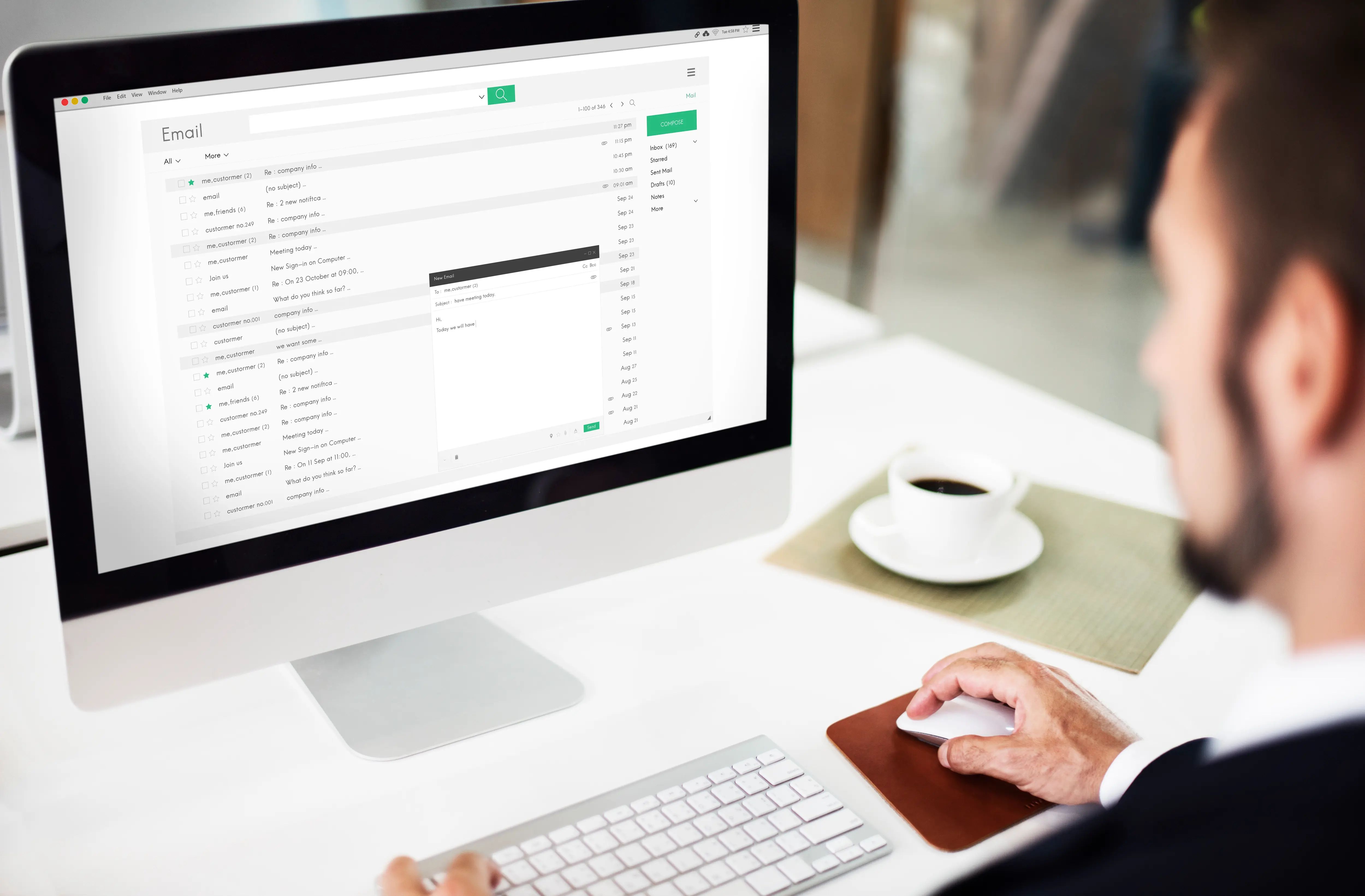 Mailbot automatisant la gestion des emails en entreprise.