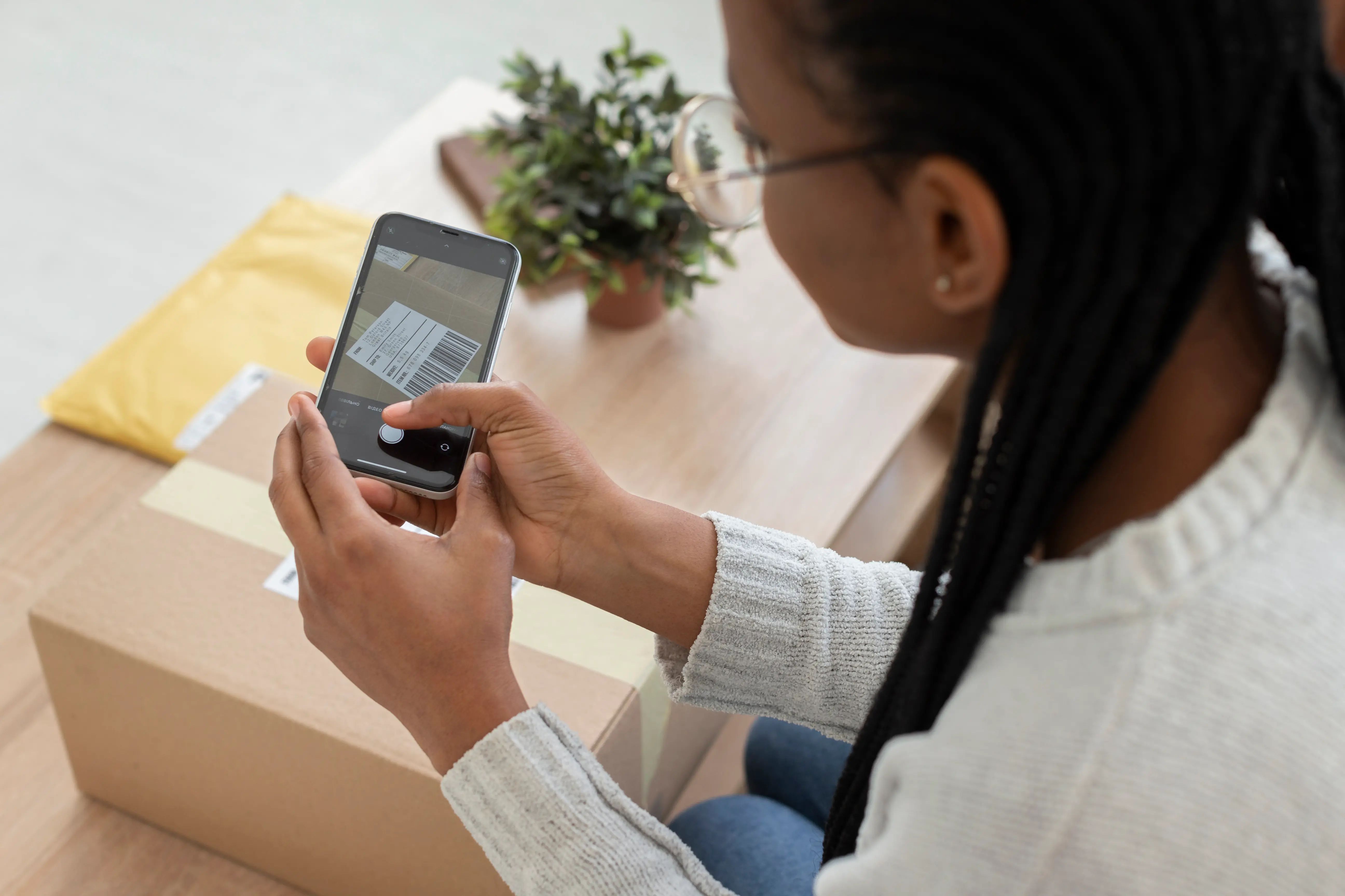 L'IA de confiance transforme la relation client dans le retail avec des échanges plus fluides, plus rapides et plus personnalisés.
