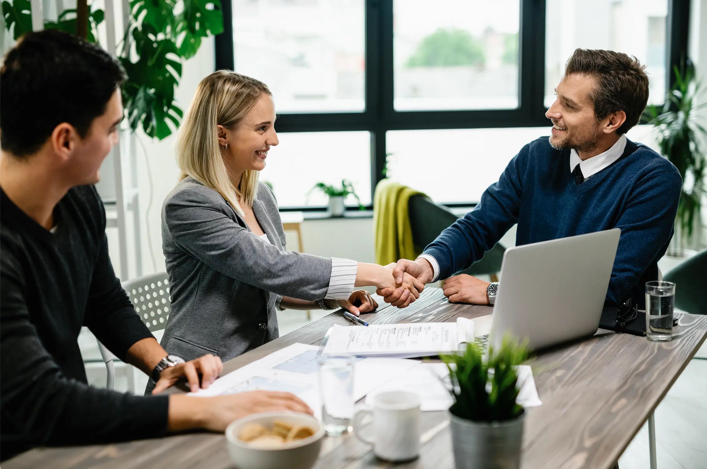 Agents IA pour améliorer la relation client dans le secteur de l’assurance